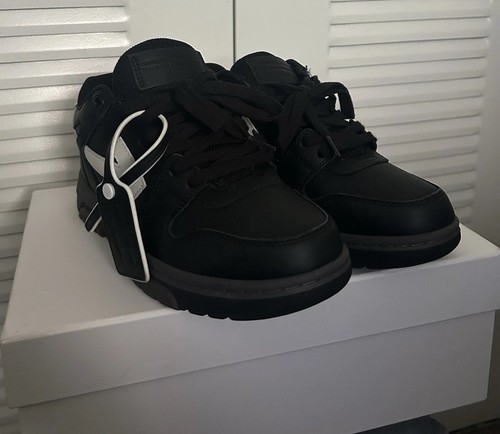 Off white out office - out,