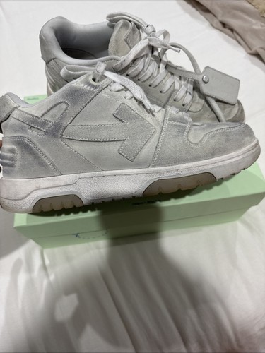 Off white out office - white,