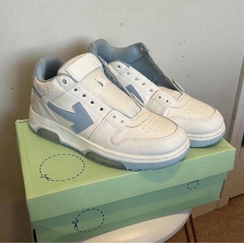 Off white out office - out,