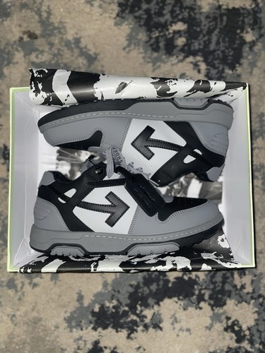 Off white out office - out, gray