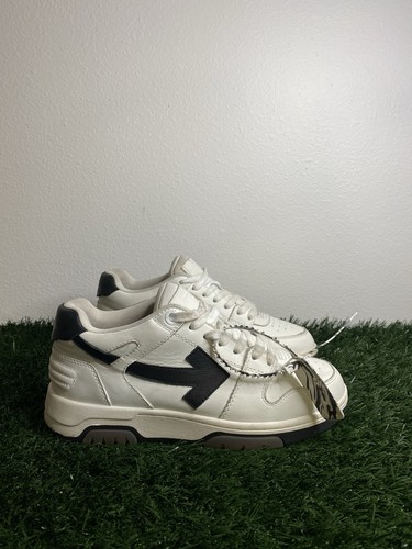 Off white out office - out, 'ooo'