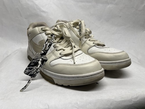 Size off white out of - -,