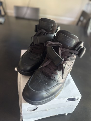 Authentic off white - out, of